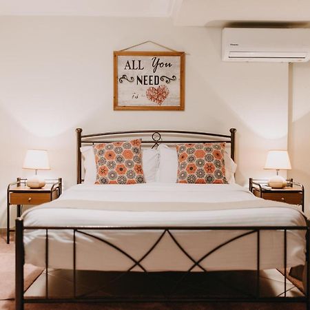 Best House, Central Aprtm., Agiou Nikolaou, Patra Ngoại thất bức ảnh